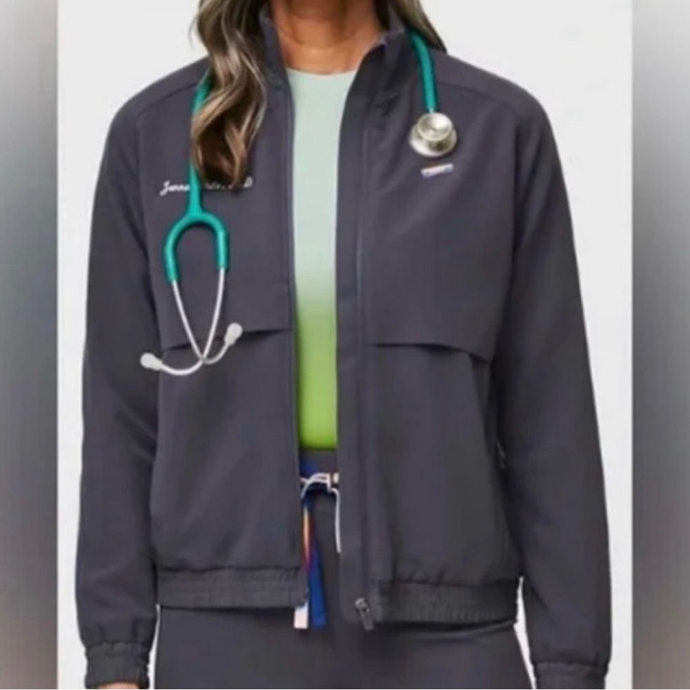 Figs Sydney Performance Scrub Jacket Women Large Gray W22SW1022 like new